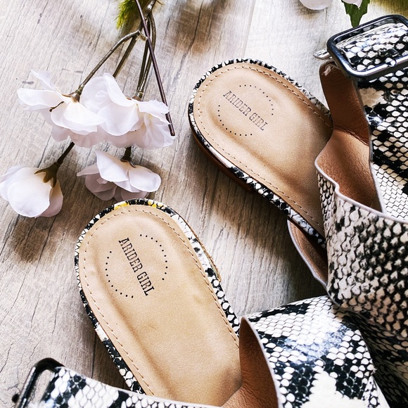 A Rider Girl slingback snake print pointed flats - Picture 4 of 11